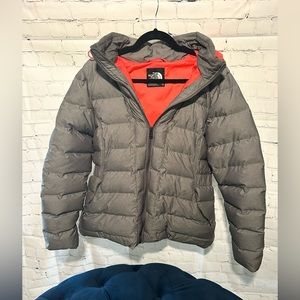 🌨️The North Face🌨️ Women’s Puffer Jacket - XL